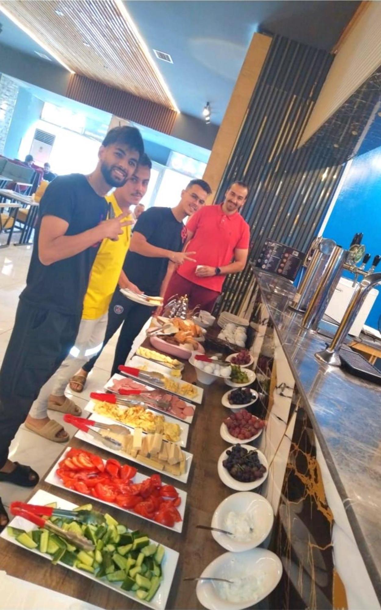 Ariva Center Hotel Xetai Baku Bagian luar foto